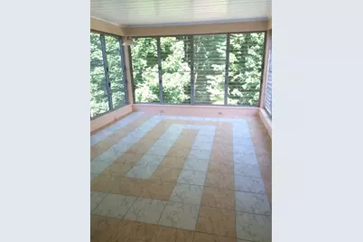 83 Helena St, Leominster, MA 01453 - Photo 10