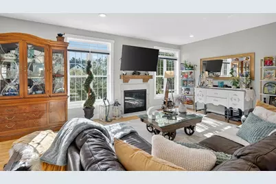 124 Tiffany Street, Attleboro, MA 02703 - Photo 14