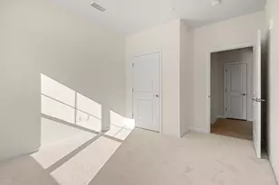 2 Stratton Dr, Woburn, MA 01801 - Photo 24