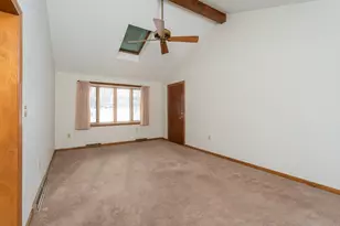 28 Bridle Path Rd, Dracut, MA 01826 - Photo 6