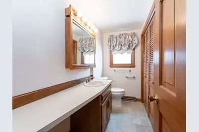 28 Bridle Path Rd, Dracut, MA 01826 - Photo 12