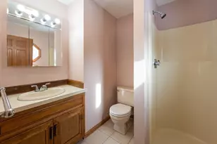 28 Bridle Path Rd, Dracut, MA 01826 - Photo 18