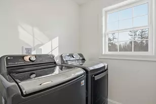 245 Salem, Dracut, MA 01826 - Photo 22
