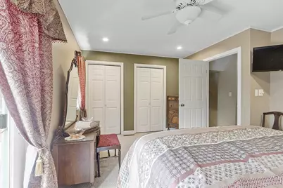 26 Farmland Rd #C, Lowell, MA 01850 - Photo 18