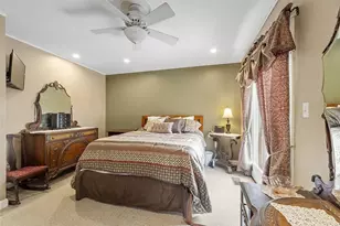 26 Farmland Rd, Lowell, MA 01850 - Photo 16