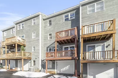 26 Farmland Rd #C, Lowell, MA 01850 - Photo 4