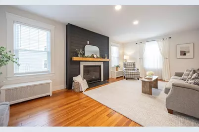 42 York St, Andover, MA 01810 - Photo 4