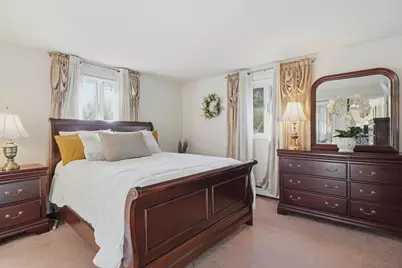 14 Ridgefield Dr, Framingham, MA 01701 - Photo 18