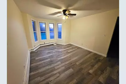 18 Barclay St #2, Lowell, MA 01851 - Photo 2