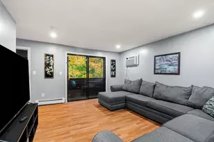 20 Mason Ct, Amesbury, MA 01913 - Photo 2