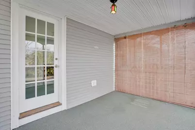 231 Dayton St, Springfield, MA 01118 - Photo 16