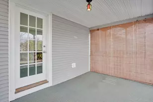 231 Dayton St, Springfield, MA 01118 - Photo 16