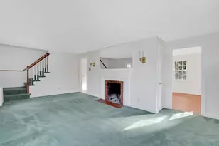 231 Dayton St, Springfield, MA 01118 - Photo 28