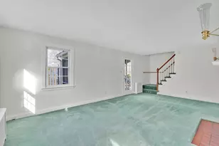 231 Dayton St, Springfield, MA 01118 - Photo 12