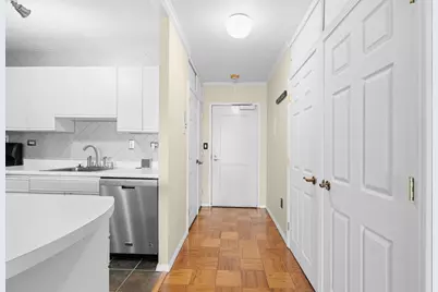 8 Whittier #18A, Boston, MA 02114 - Photo 10
