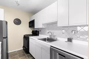 8 Whittier, Boston, MA 02114 - Photo 12