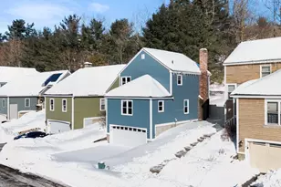 7 Valleyview Ct, Fitchburg, MA 01420 - Photo 1