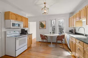 215 Ash St, Waltham, MA 02453 - Photo 14