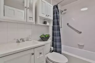 5 Karen Cir, Billerica, MA 01821 - Photo 10