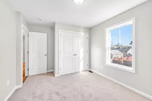 39 Wallace St, Springfield, MA 01119 - Photo 30