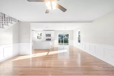 39 Wallace St, Springfield, MA 01119 - Photo 6