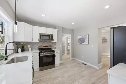 27 Massachusetts Ave, Longmeadow, MA 01106 - Photo 10