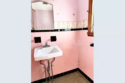 461 Sheridan St, Chicopee, MA 01020 - Photo 22