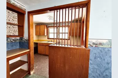 461 Sheridan St, Chicopee, MA 01020 - Photo 12