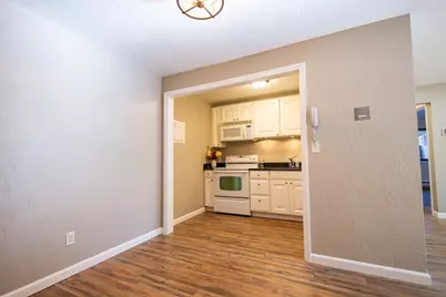 21 Erick Rd #16, Mansfield, MA 02048 - Photo 4