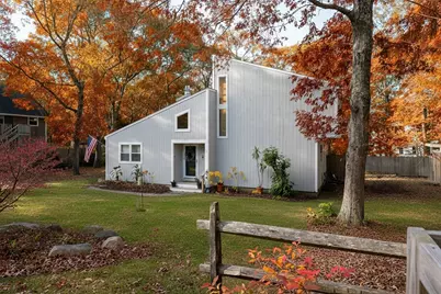 344 Greenwood Ave, Tisbury, MA 02568 - Photo 1