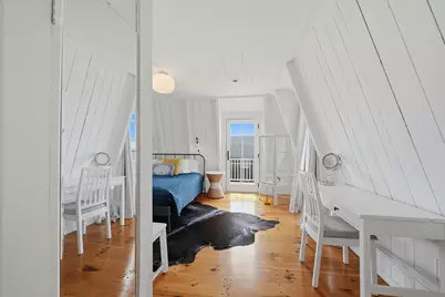 4 Canonicus Ave, Oak Bluffs, MA 02557 - Photo 18