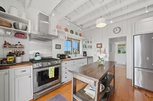 4 Canonicus Ave, Oak Bluffs, MA 02557 - Photo 14