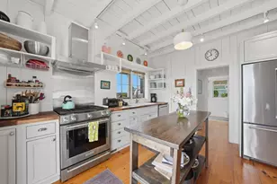 4 Canonicus Ave, Oak Bluffs, MA 02557 - Photo 14