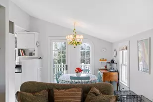 6 Brewster Ave, Oak Bluffs, MA 02557 - Photo 10