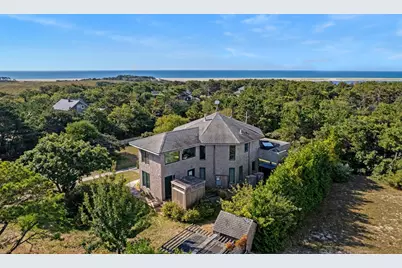 76 Washque Ave, Edgartown, MA 02539 - Photo 4