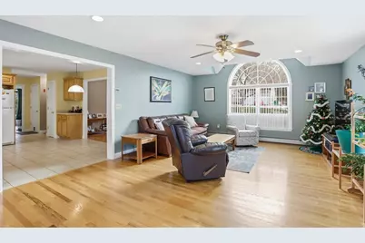 56 Bilotta Way, Fitchburg, MA 01420 - Photo 8