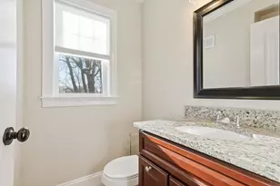 597 Sea St, Quincy, MA 02169 - Photo 36