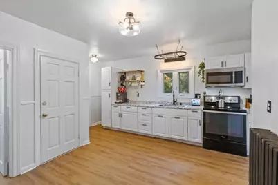 4 Greenwood, Amesbury, MA 01913 - Photo 2