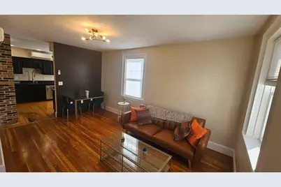 132 North #3, Salem, MA 01970 - Photo 2