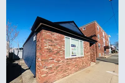 202 Neponset Valley Pkwy, Boston, MA 02136 - Photo 2