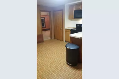 296 Pelham St, Methuen, MA 01844 - Photo 36