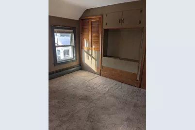 296 Pelham St, Methuen, MA 01844 - Photo 24