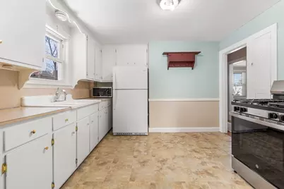 33 Harvard St, Arlington, MA 02476 - Photo 30