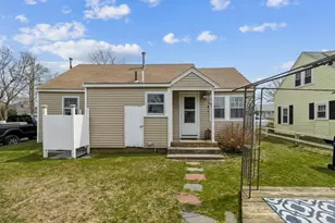 10 Surf Ave, Wareham, MA 02571 - Photo 12