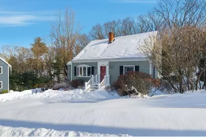 19 Indian Hill Rd, Woburn, MA 01801 - Photo 2