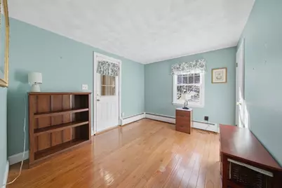 19 Indian Hill Rd, Woburn, MA 01801 - Photo 16