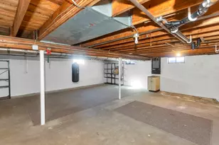 30 Llewellyn Dr, Westfield, MA 01085 - Photo 20