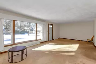 30 Llewellyn Dr, Westfield, MA 01085 - Photo 8