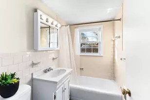 990 Pleasant St, Brockton, MA 02301 - Photo 30