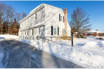 990 Pleasant St, Brockton, MA 02301 - Photo 8